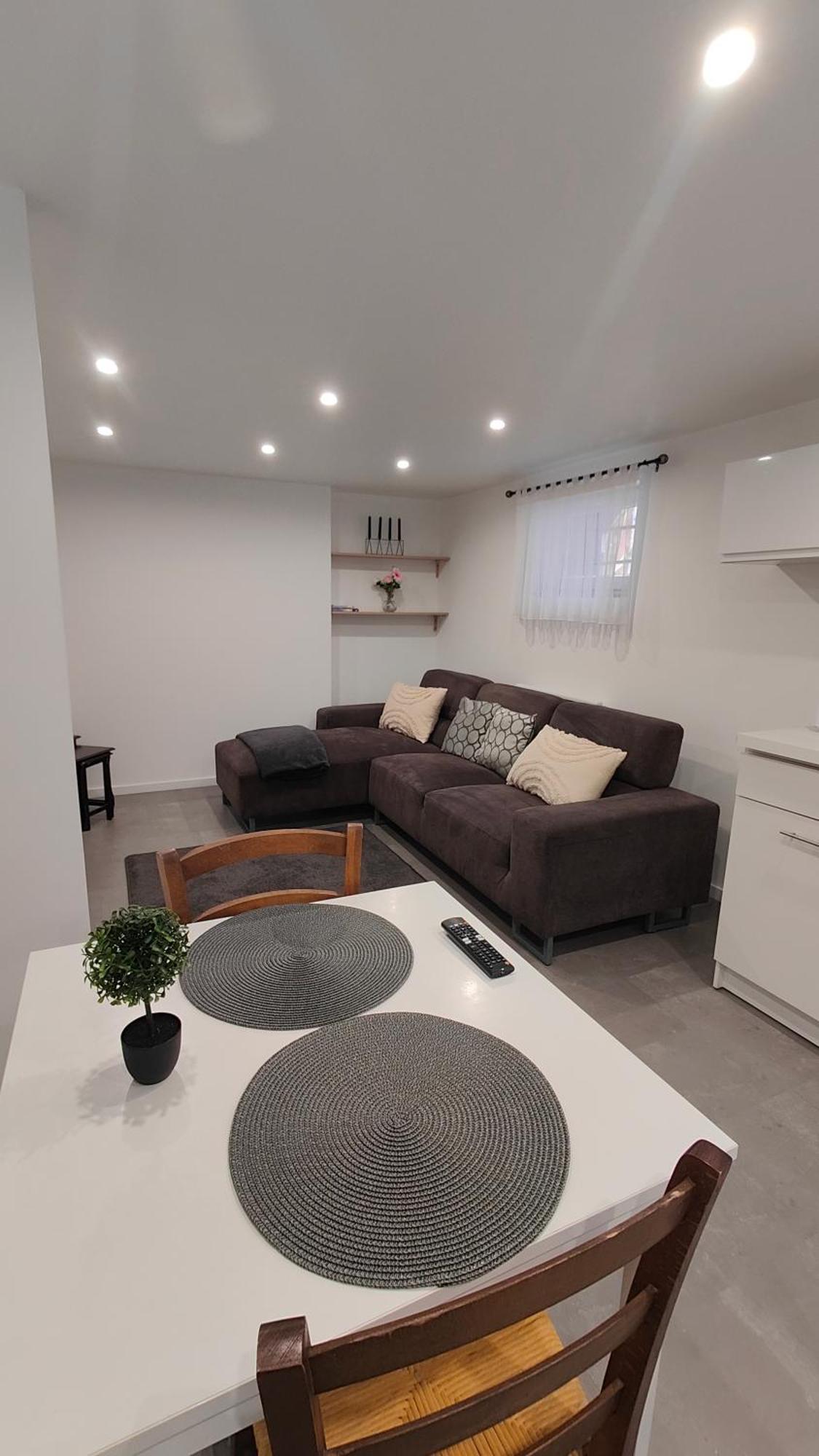 Bel Appartement F2 Entierement Renove Sélestat Buitenkant foto